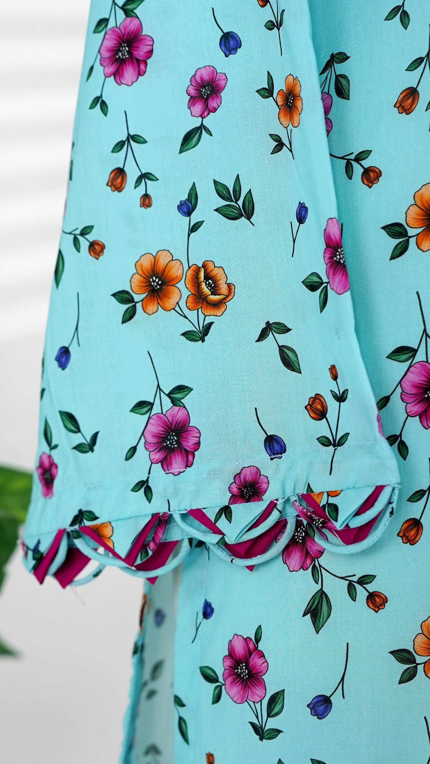 Chash-me-Mah – Blue Lavender Embroidered 3-Piece Lawn Suit