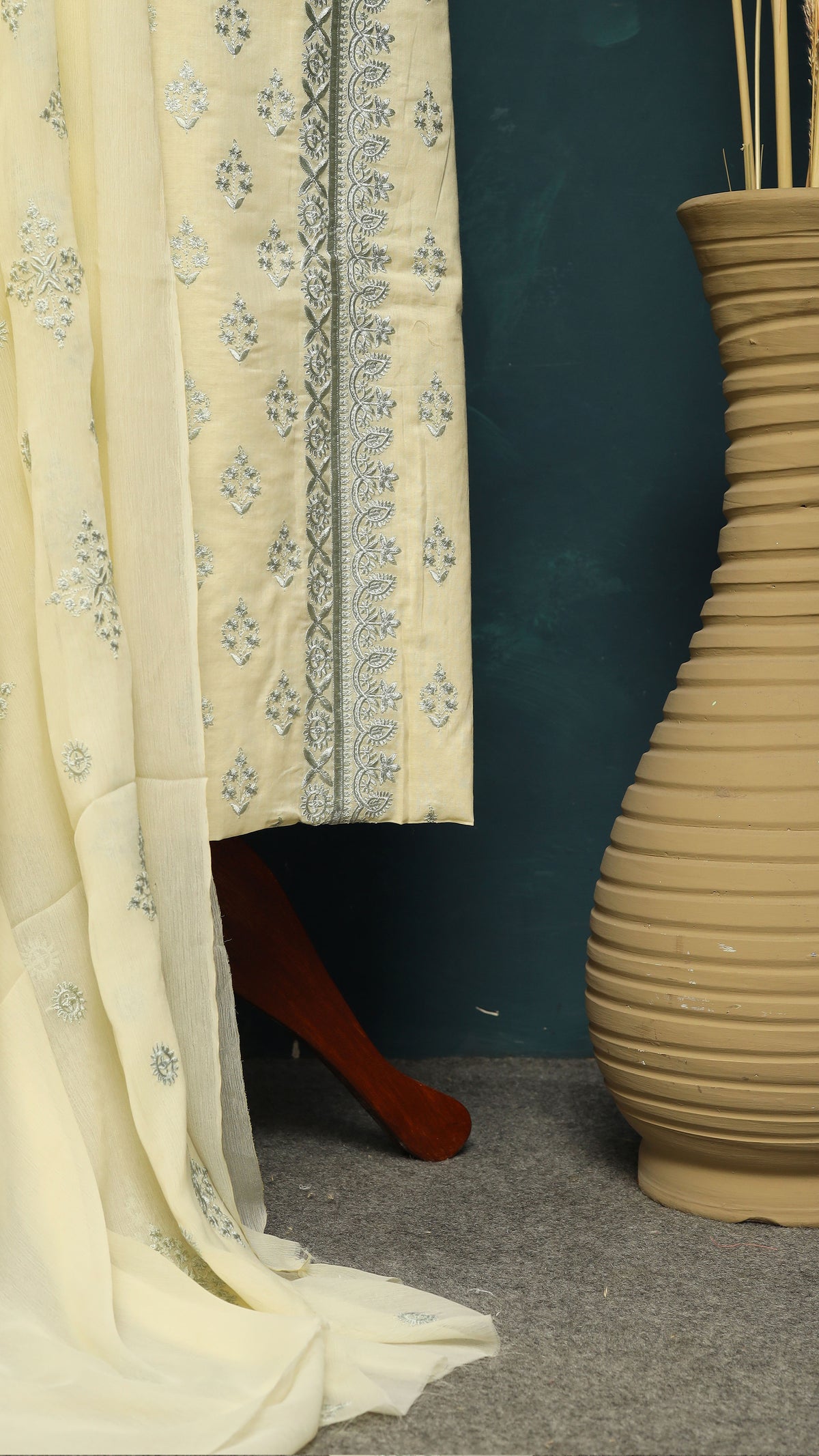 Zaafran – Embroidered 3-Piece Lawn Set
