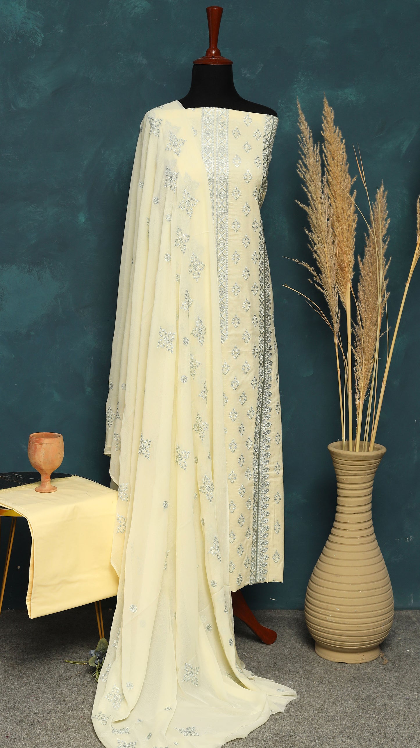 Zaafran – Embroidered 3-Piece Lawn Set