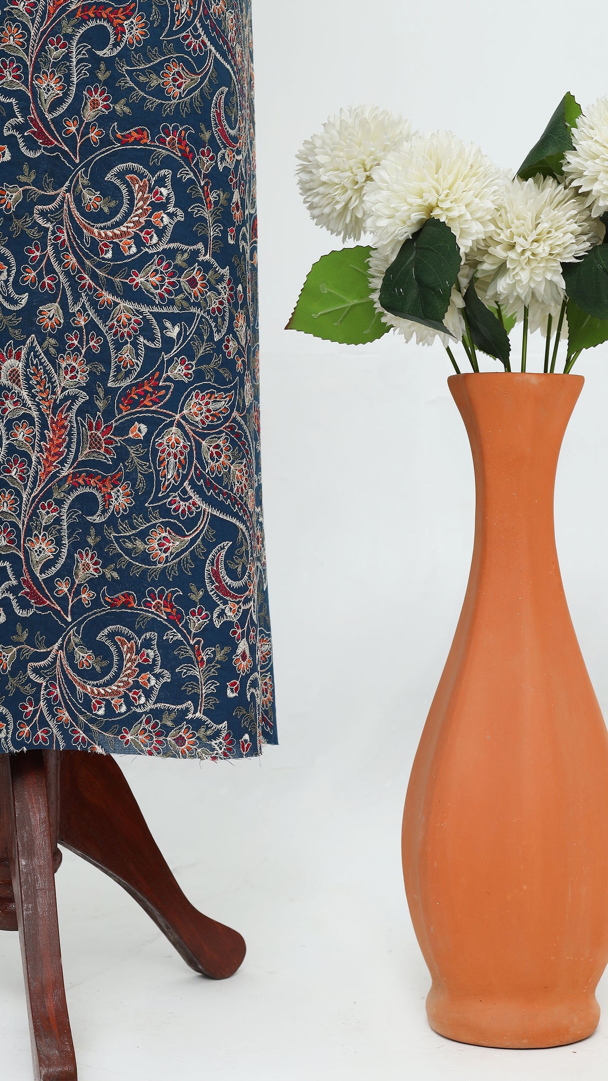 Uljhane – Embroidered 3-Piece Lawn Set