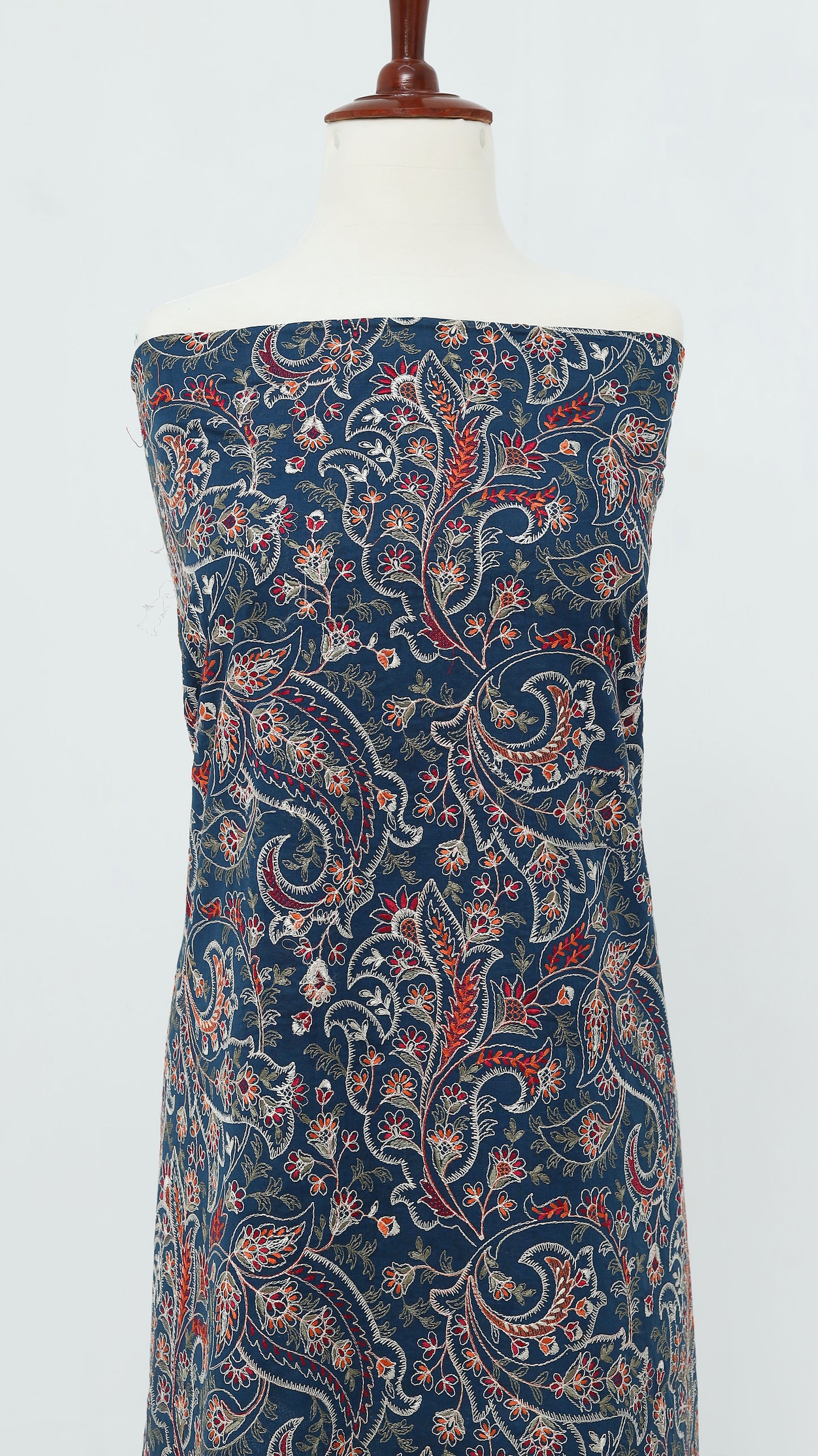 Uljhane – Embroidered 3-Piece Lawn Set
