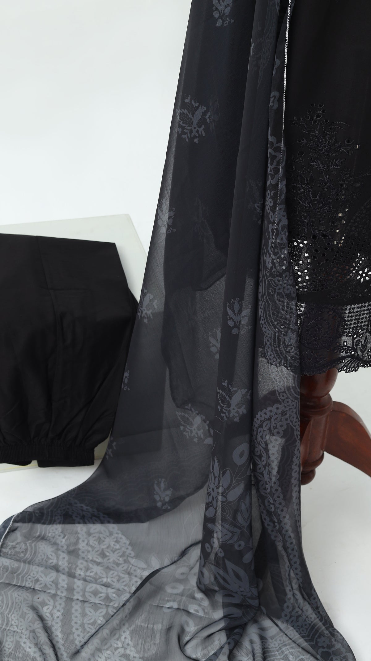 Black Lavender – Embroidered 3-Piece Lawn Set