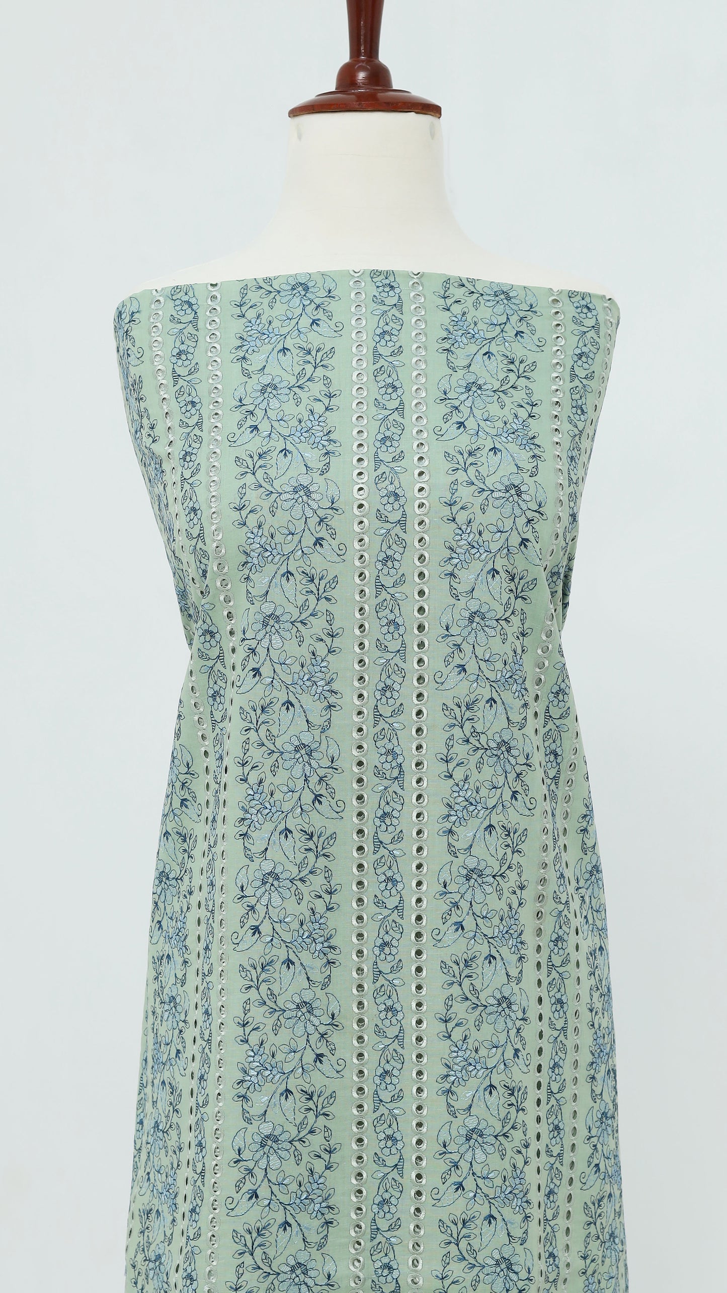 Mohagini – Embroidered 2-Piece Lawn Set