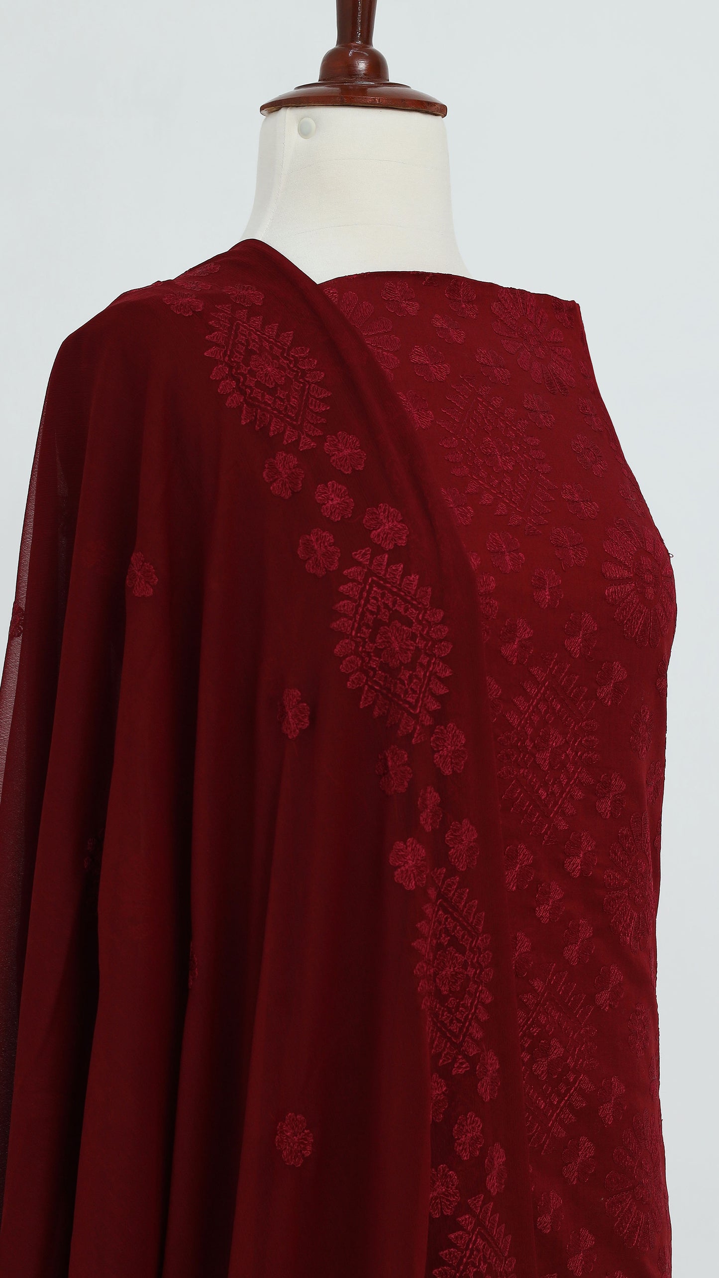 Ruby– Embroidered 3-Piece Lawn Set