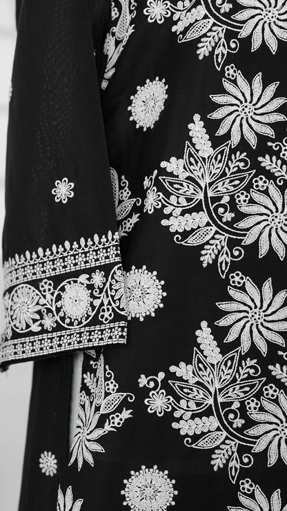 Ziyaan – Premium Embroidered 3-Piece Lawn Suit