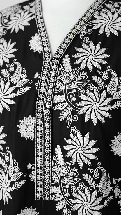 Ziyaan – Premium Embroidered 3-Piece Lawn Suit