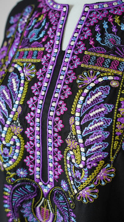Black Pearl – Embroidered 3-Piece Lawn Suit