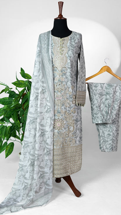 Heather Grey – Embroidered 3-Piece Lawn Suit